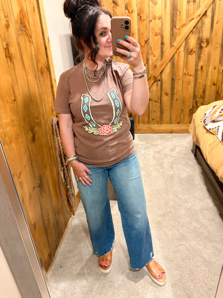 Rose Horseshoe Graphic Tee