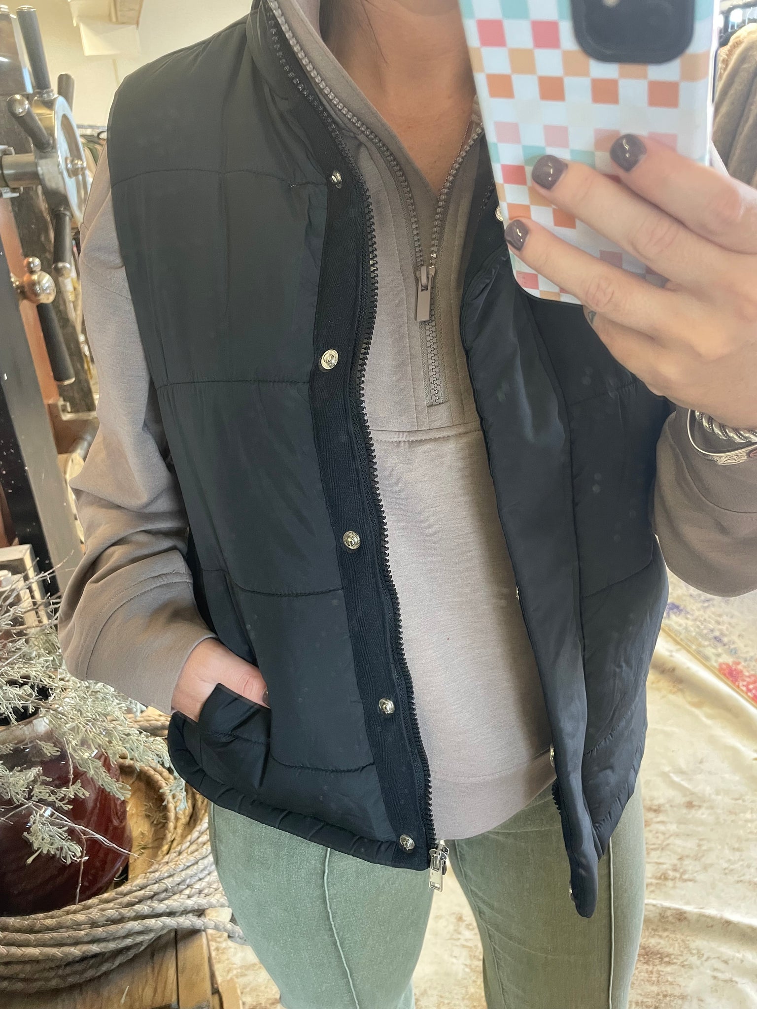 Essential Quilted Vest- Black