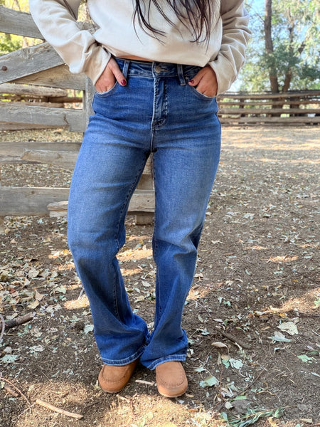 Classic Straight Leg Jean (Tummy Control)